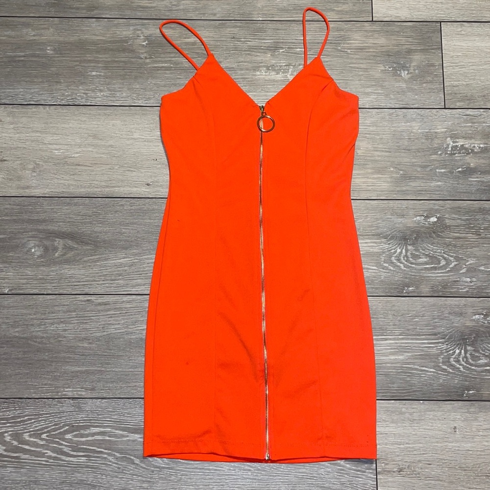 Neón Orange Mini Dress